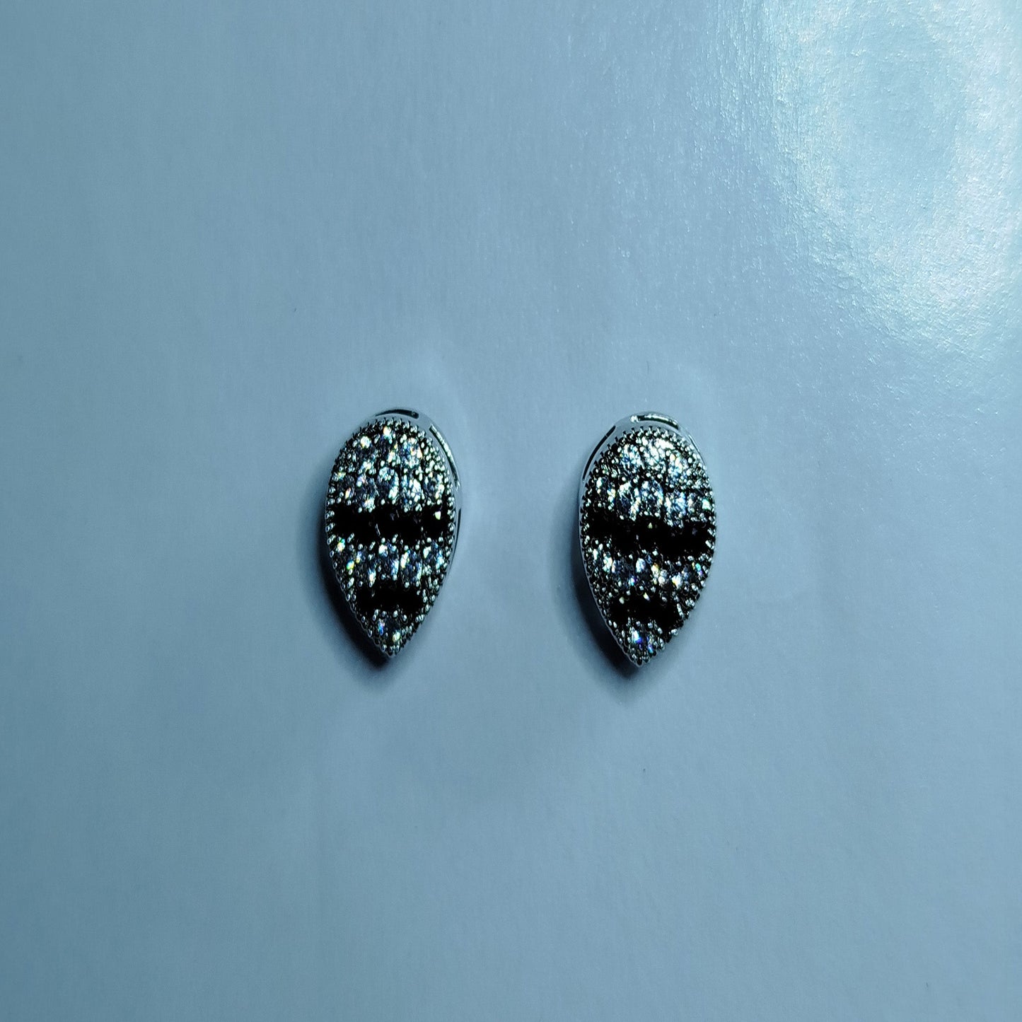 Teardrop black & Diamond Earrings