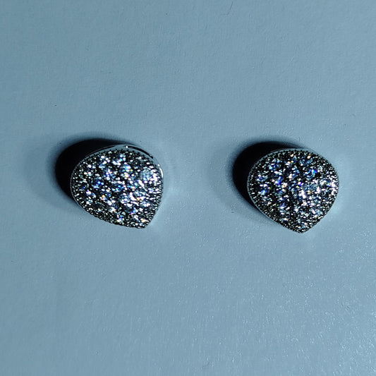 Teardrop Diamond looks Earrings
