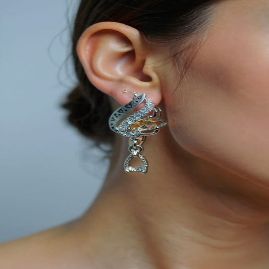 Elegant Swan Drop Silver Earrings – Sparkling Crystal Design