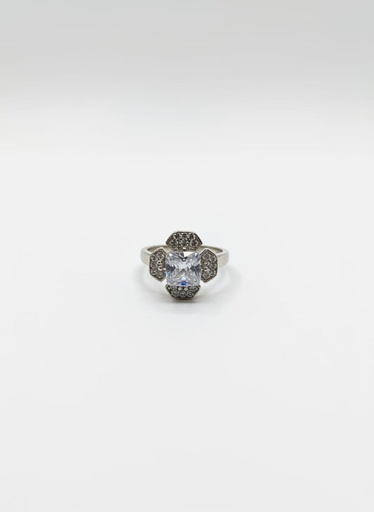 rystal Zarkoon Flower Ring — Silver Tone