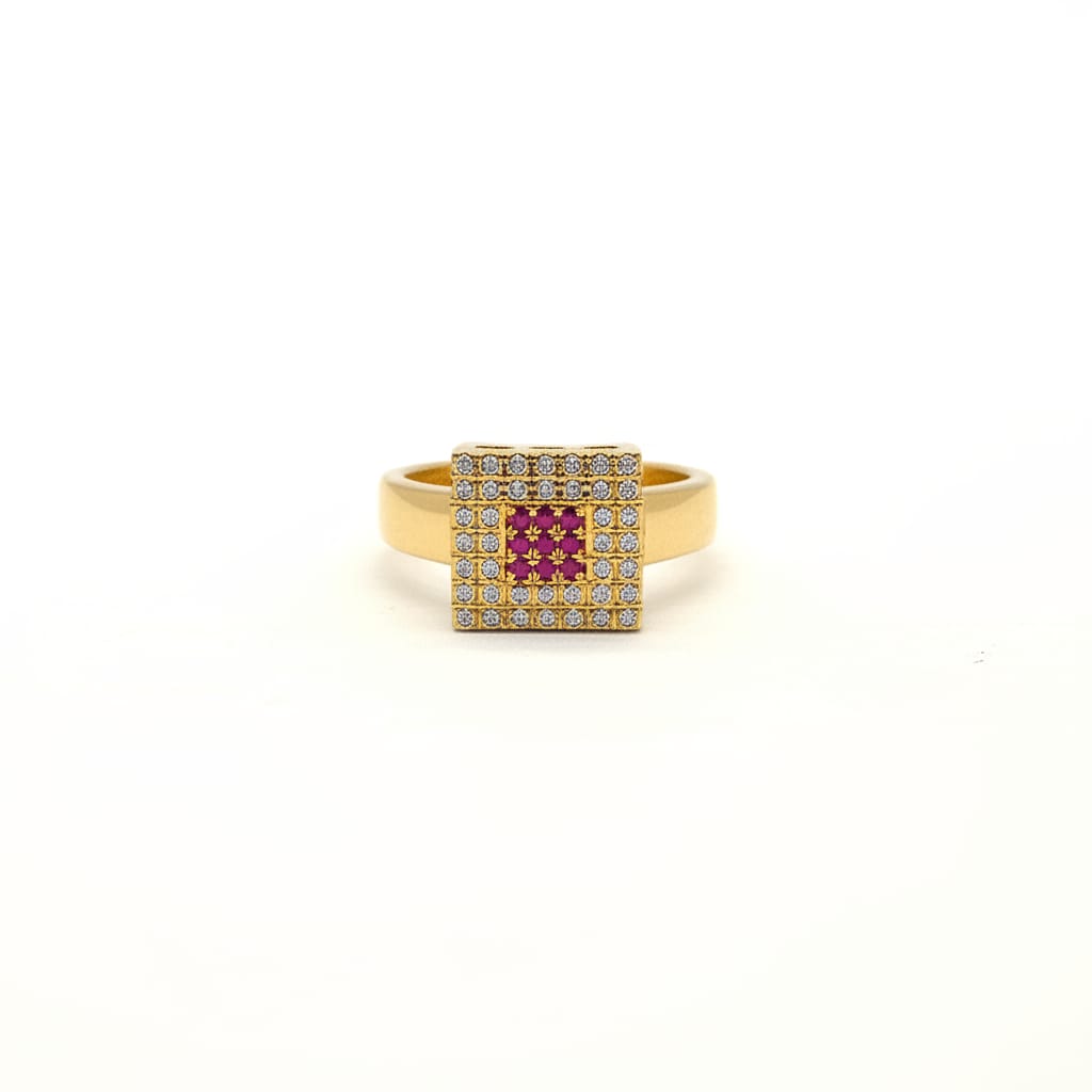 Elegant Square Pavé Ring – Gold Tone